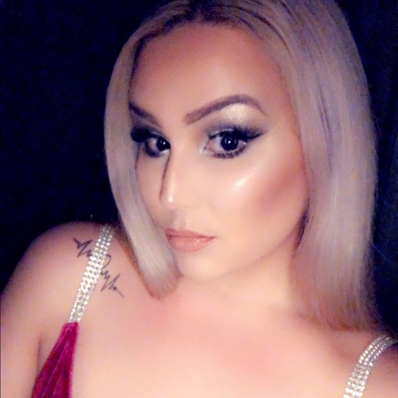 Meet your Posher, Francine - Picture 1 of 1